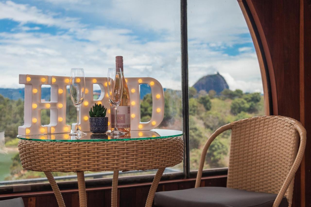 Glamping The Mountain Hotel กัวตาเป ภายนอก รูปภาพ