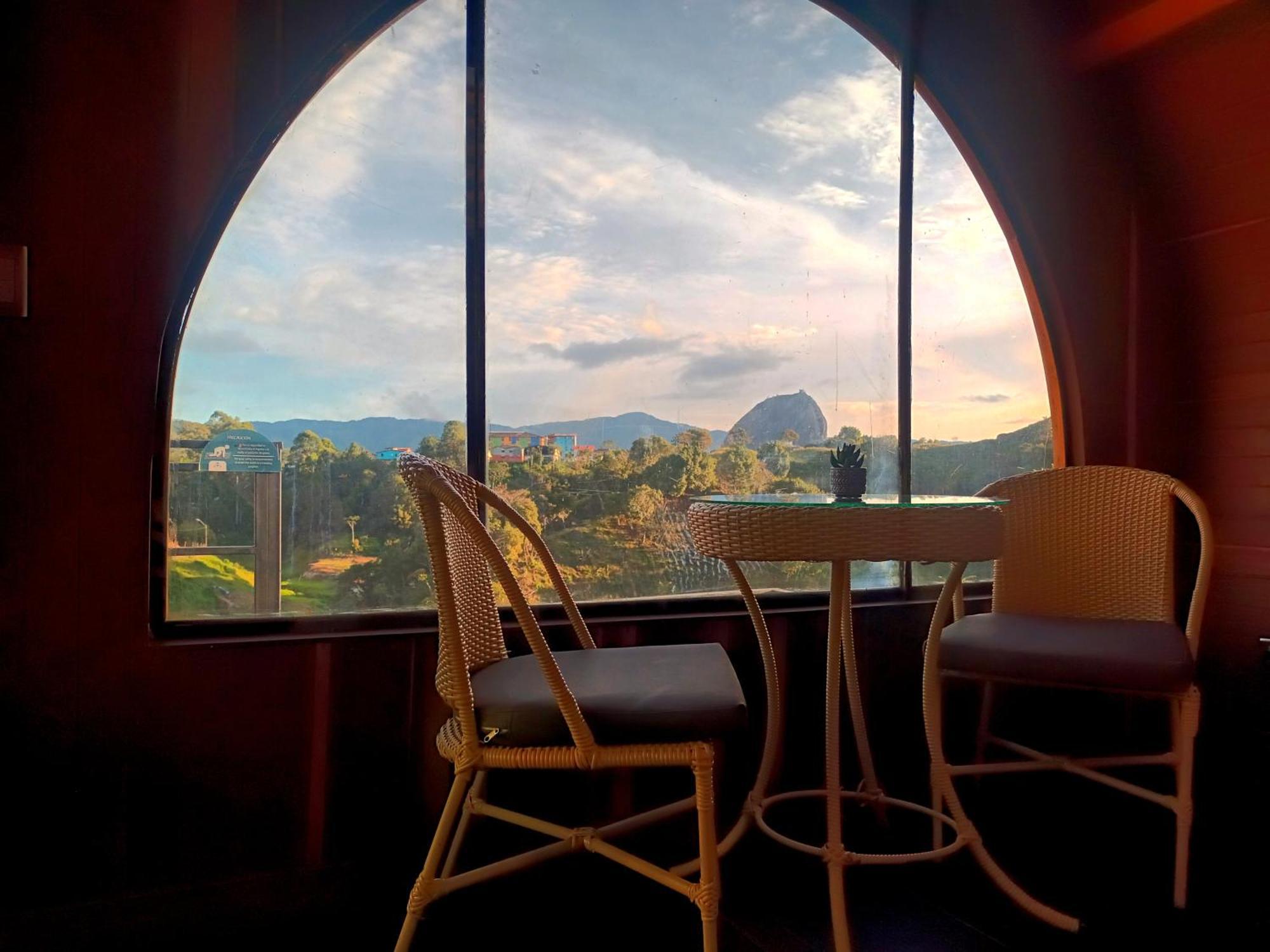 Glamping The Mountain Hotel กัวตาเป ภายนอก รูปภาพ