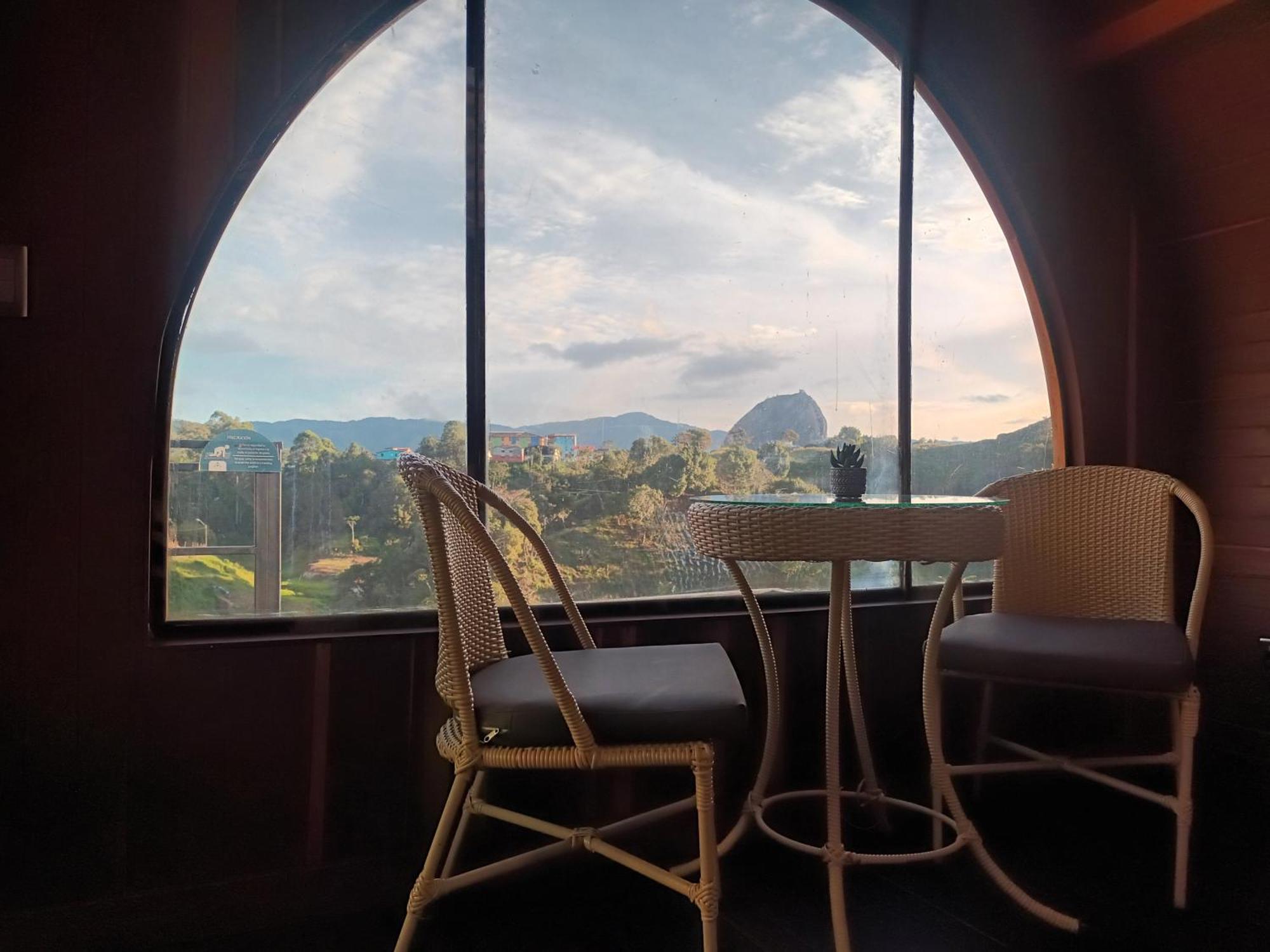 Glamping The Mountain Hotel กัวตาเป ภายนอก รูปภาพ