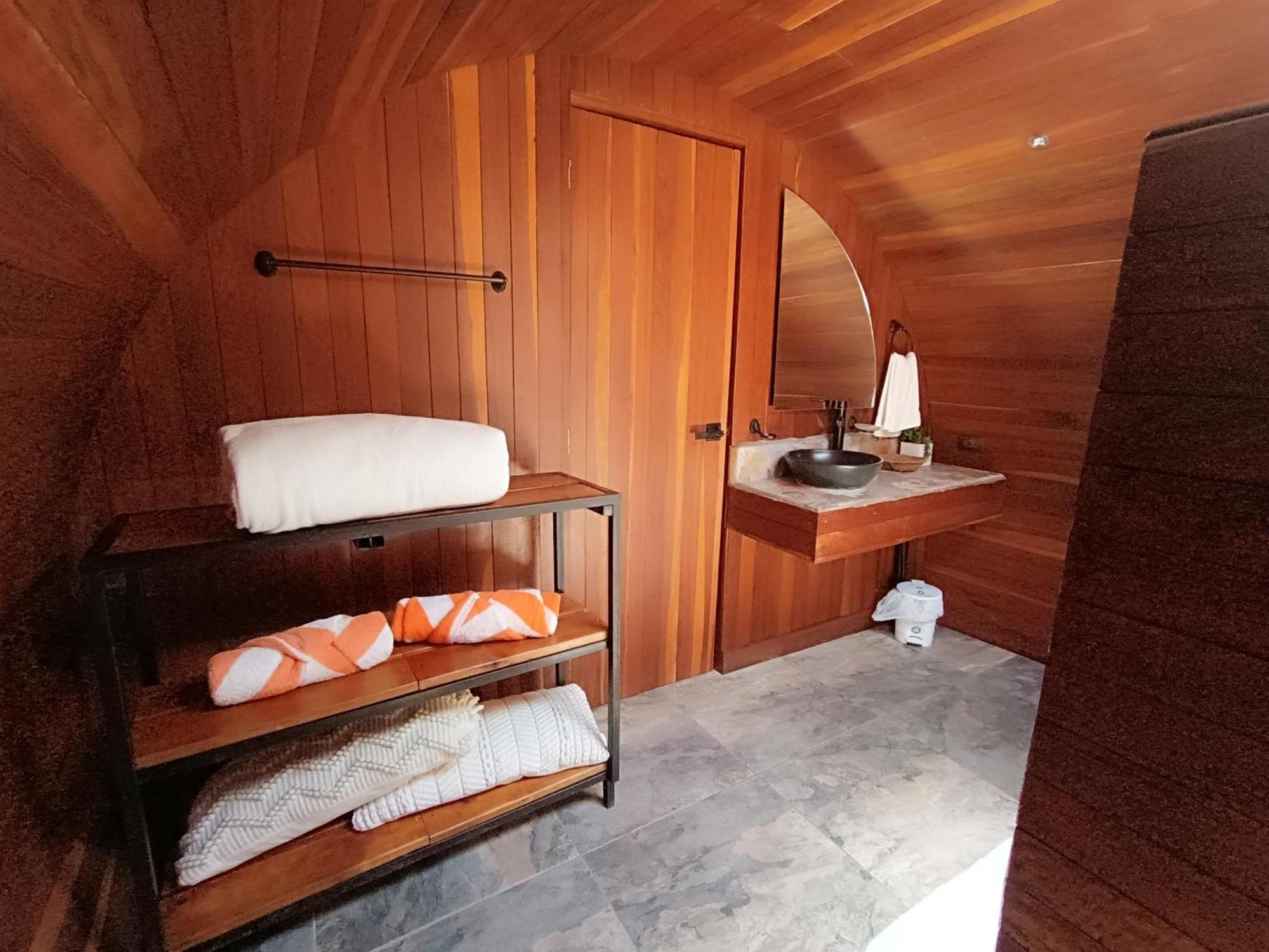 Glamping The Mountain Hotel กัวตาเป ภายนอก รูปภาพ
