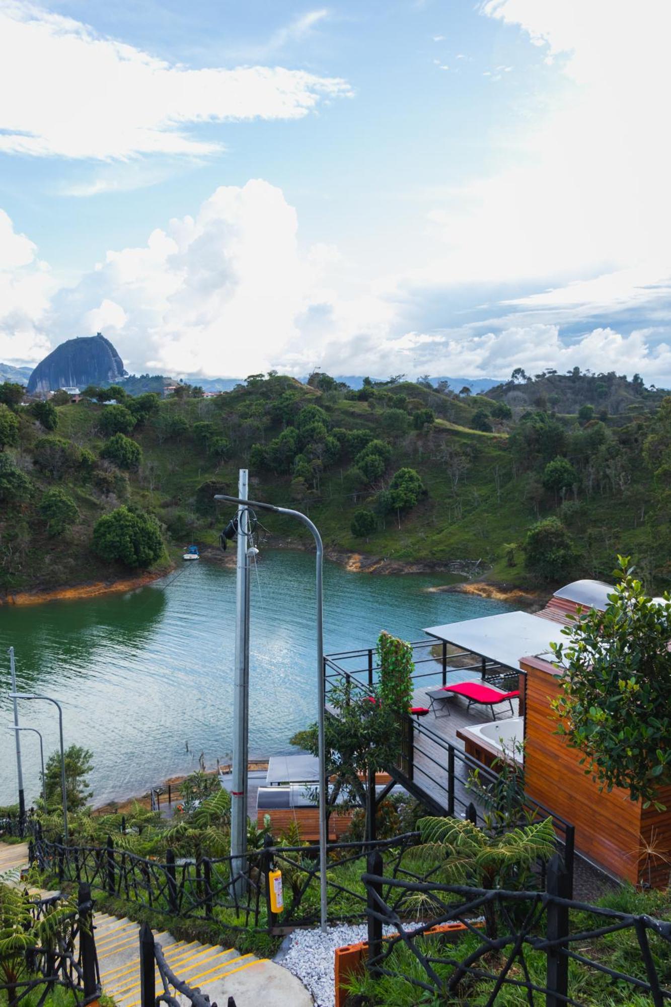 Glamping The Mountain Hotel กัวตาเป ภายนอก รูปภาพ